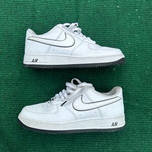 Nike Air Force 1 '07 'White Black Outline' Men’s Size 11